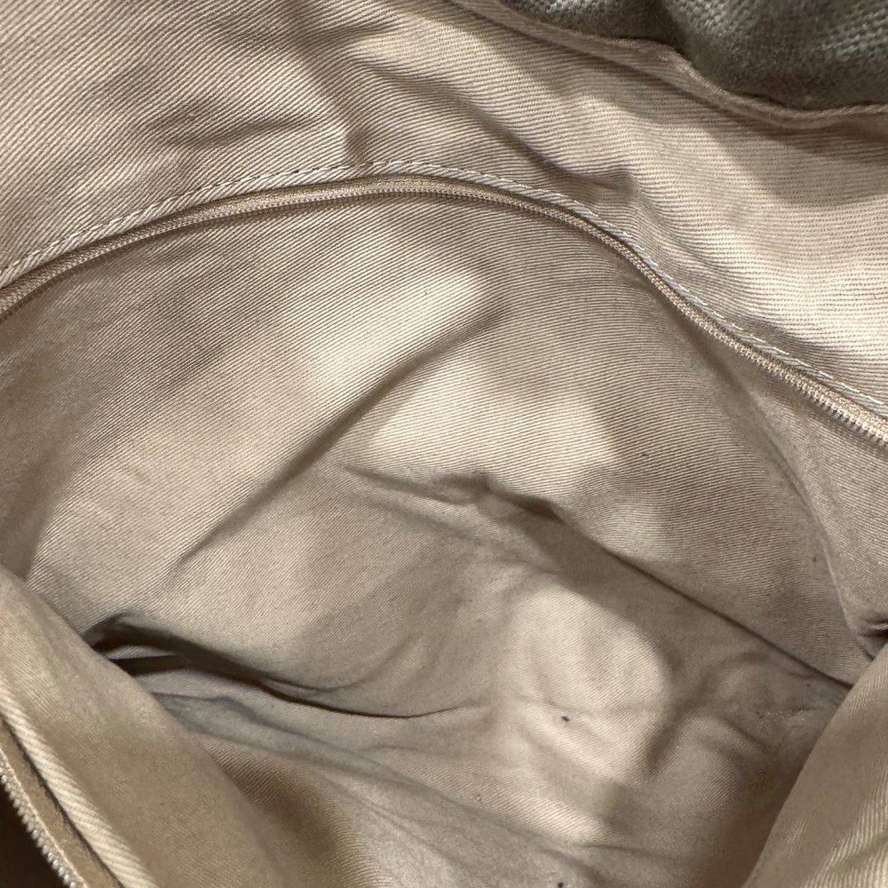 G.I.L.I. Large Tote Olive Green with Orange Tassels - Picture 7 of 10